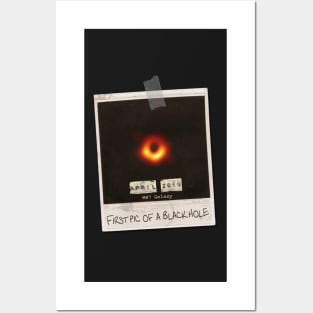 First Picture of Black Hole - Original Vintage Design Posters and Art